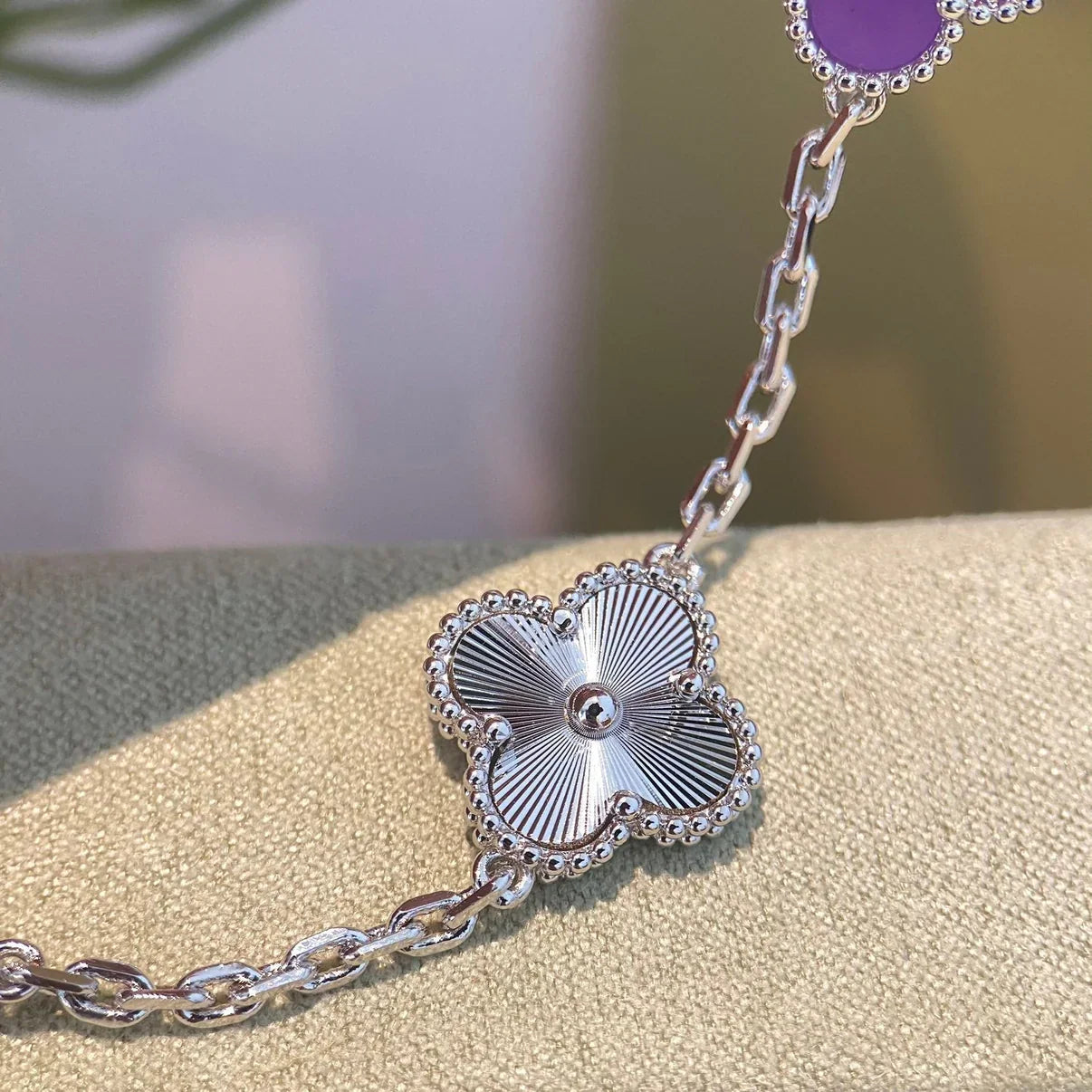 [Glow Jewelry] CLOVER 5 MOTIF VIOLET BRACELET COLLECTION