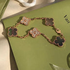 [Glow Jewelry] CLOVER 5 MOTIF GRAY MOP BRACELET COLLECTION