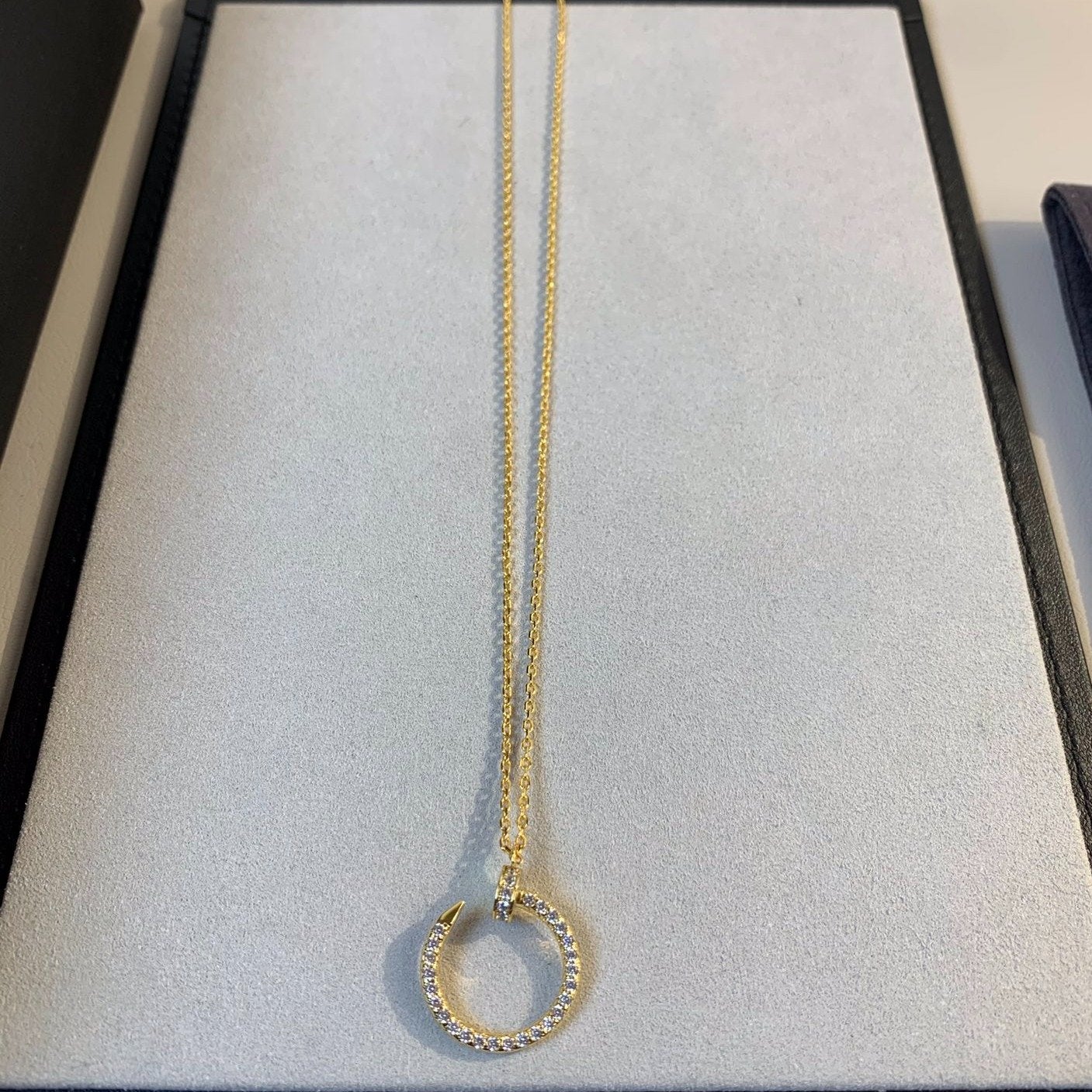 GlowJUSTE NECKLACE GOLD DIAMONDS
