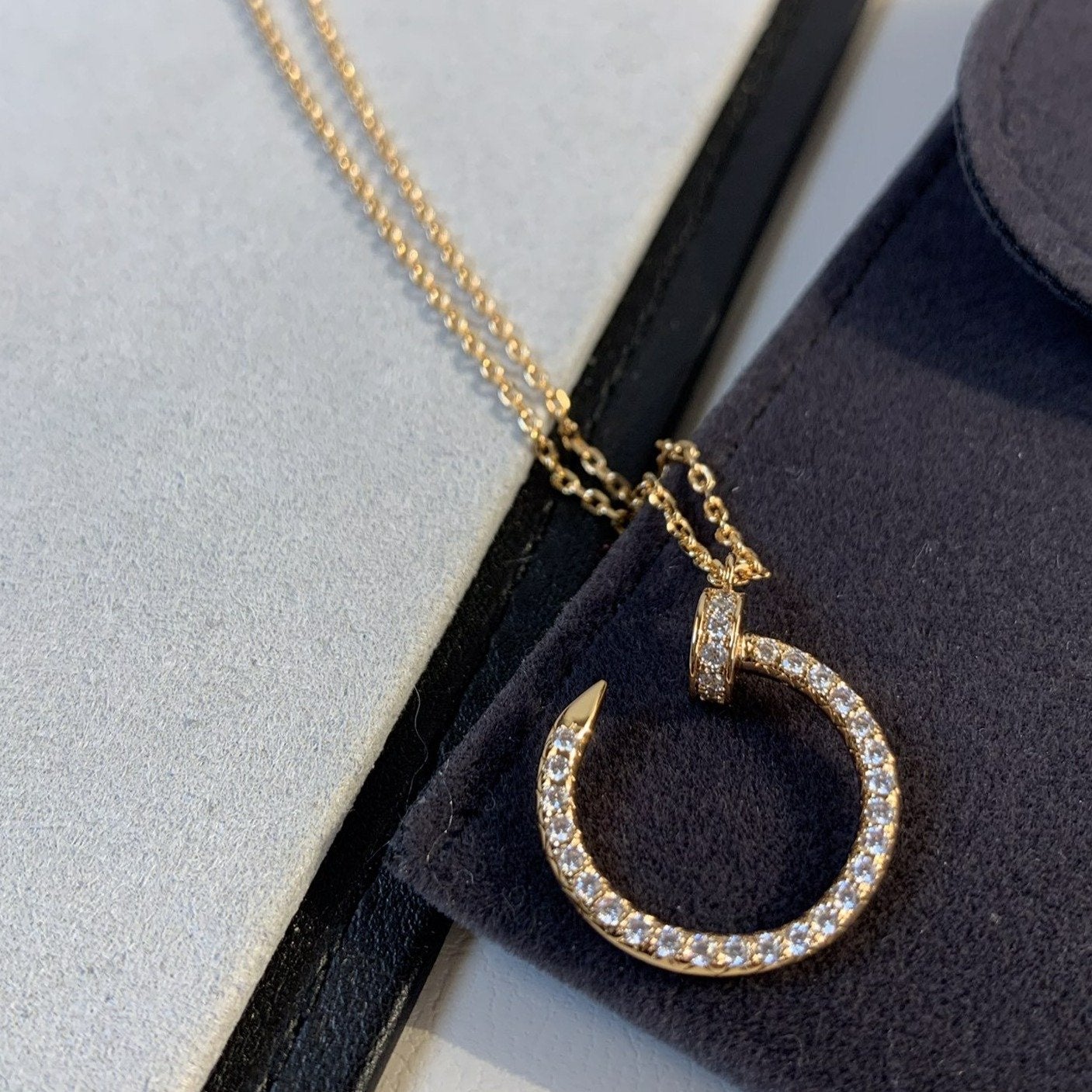 GlowJUSTE NECKLACE PINK GOLD DIAMONDS