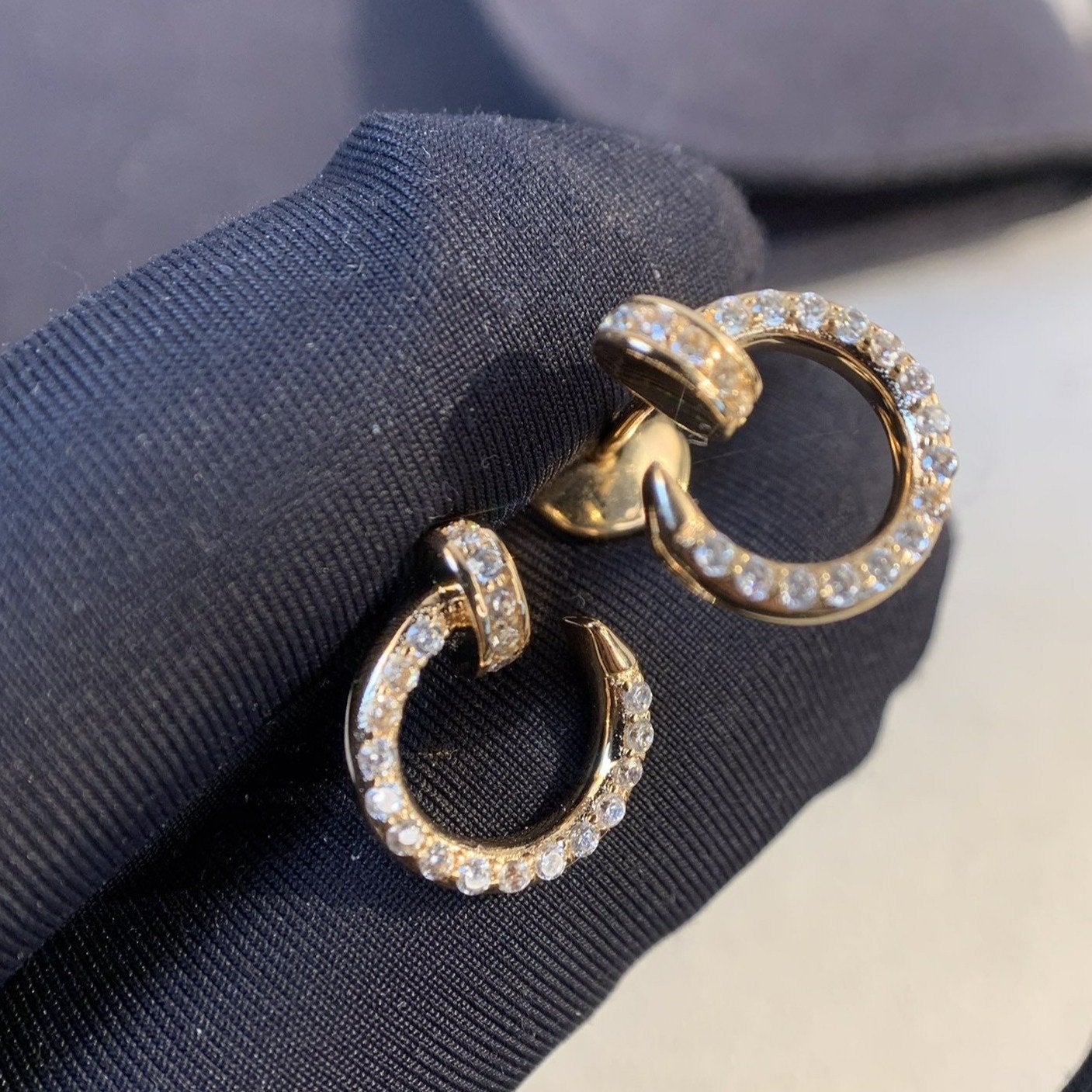 GlowJUSTE EARRINGS GOLD DIAMONDS