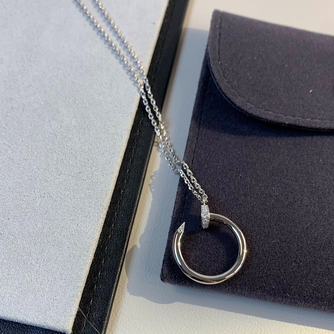 GlowJUSTE NECKLACE SILVER