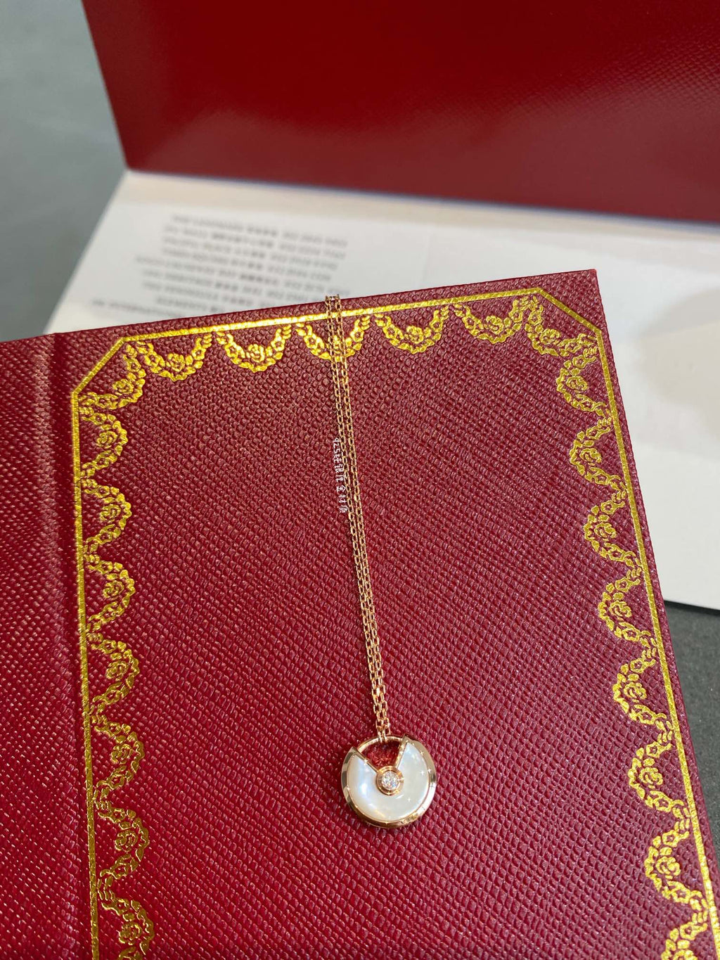 GlowAMULETTE ROSE GOLD MOP NECKLACE