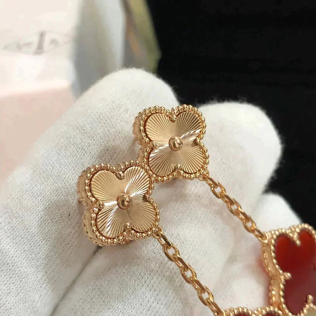 ¡®Glow¡¯CLOVER 2 MOTIF  LASER CARNELIAN EARRINGS