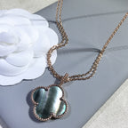 ¡®Glow¡¯CLOVER 25MM GOLD DARK MOP BIG CLOVER NECKLACE