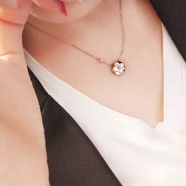 GlowSUN MOP GOLD 1 DIAMOND NECKLACE