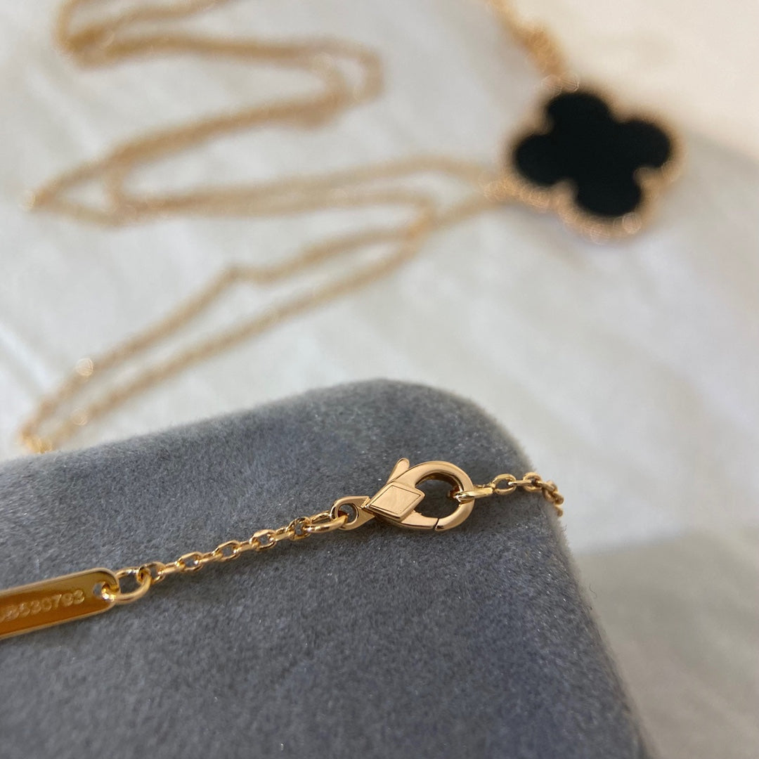 ¡®Glow¡¯CLOVER 25MM NECKLACE GOLD ONYX