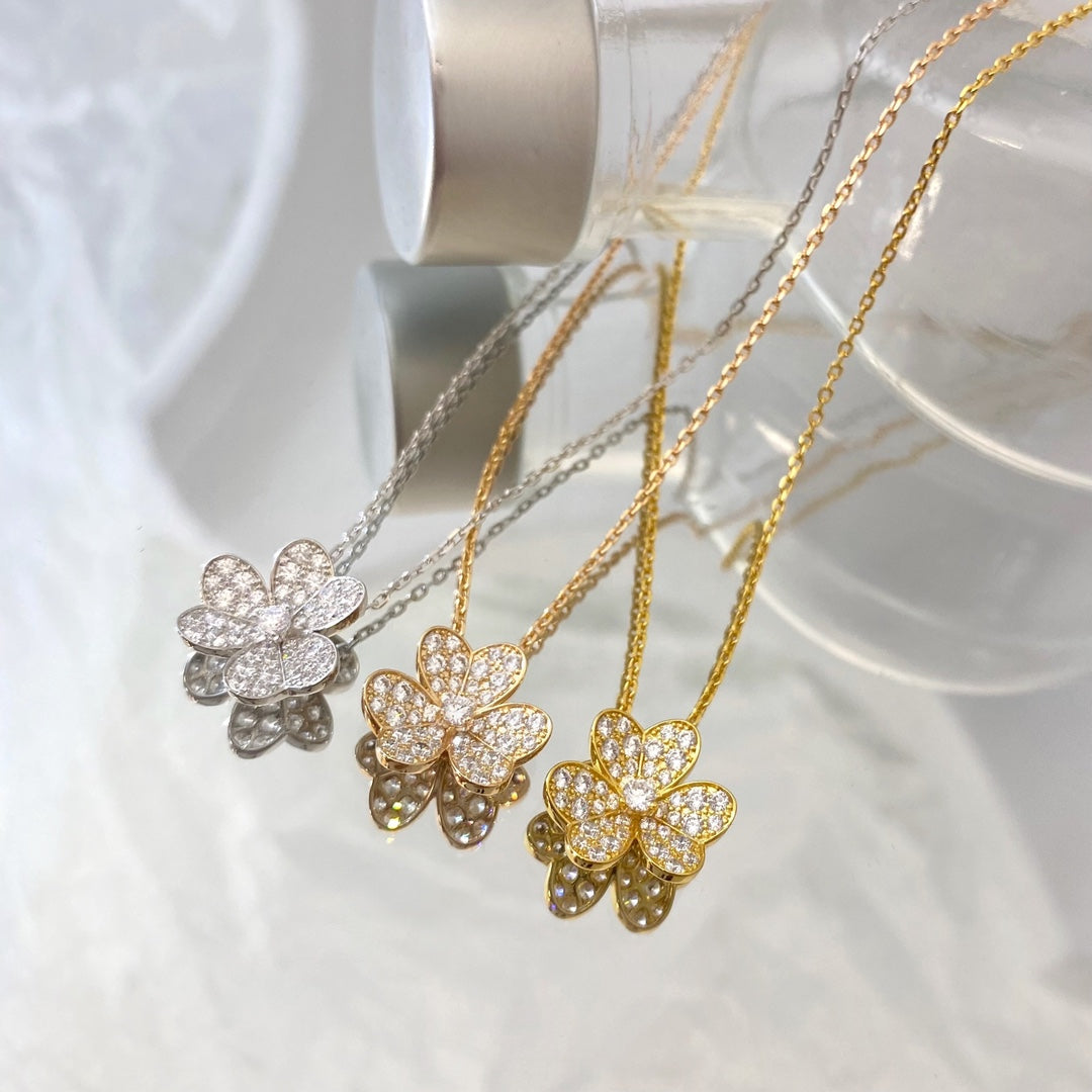 ¡®Glow¡¯FLOWER DIAMOND NECKLACE
