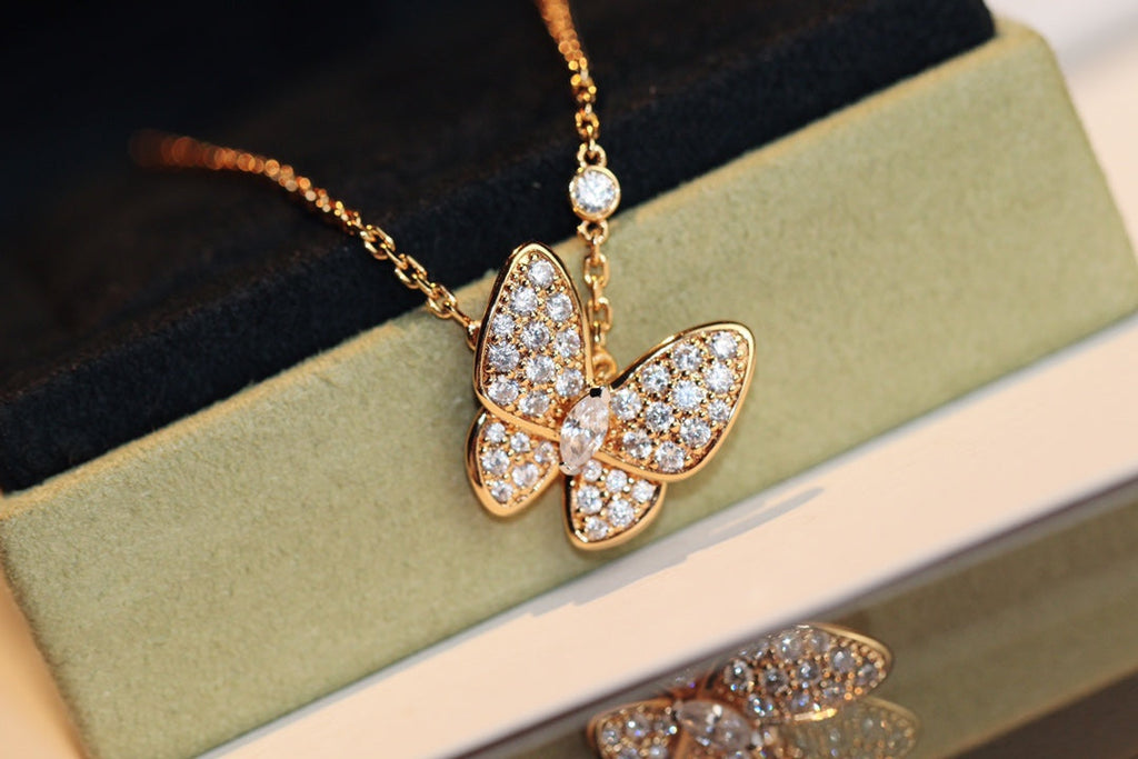 ¡®Glow¡¯BUTTERFLY DIAMOND NECKLACE
