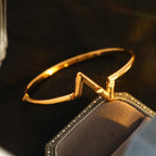 GlowVOLTE UPSITE DOWN BRACELET