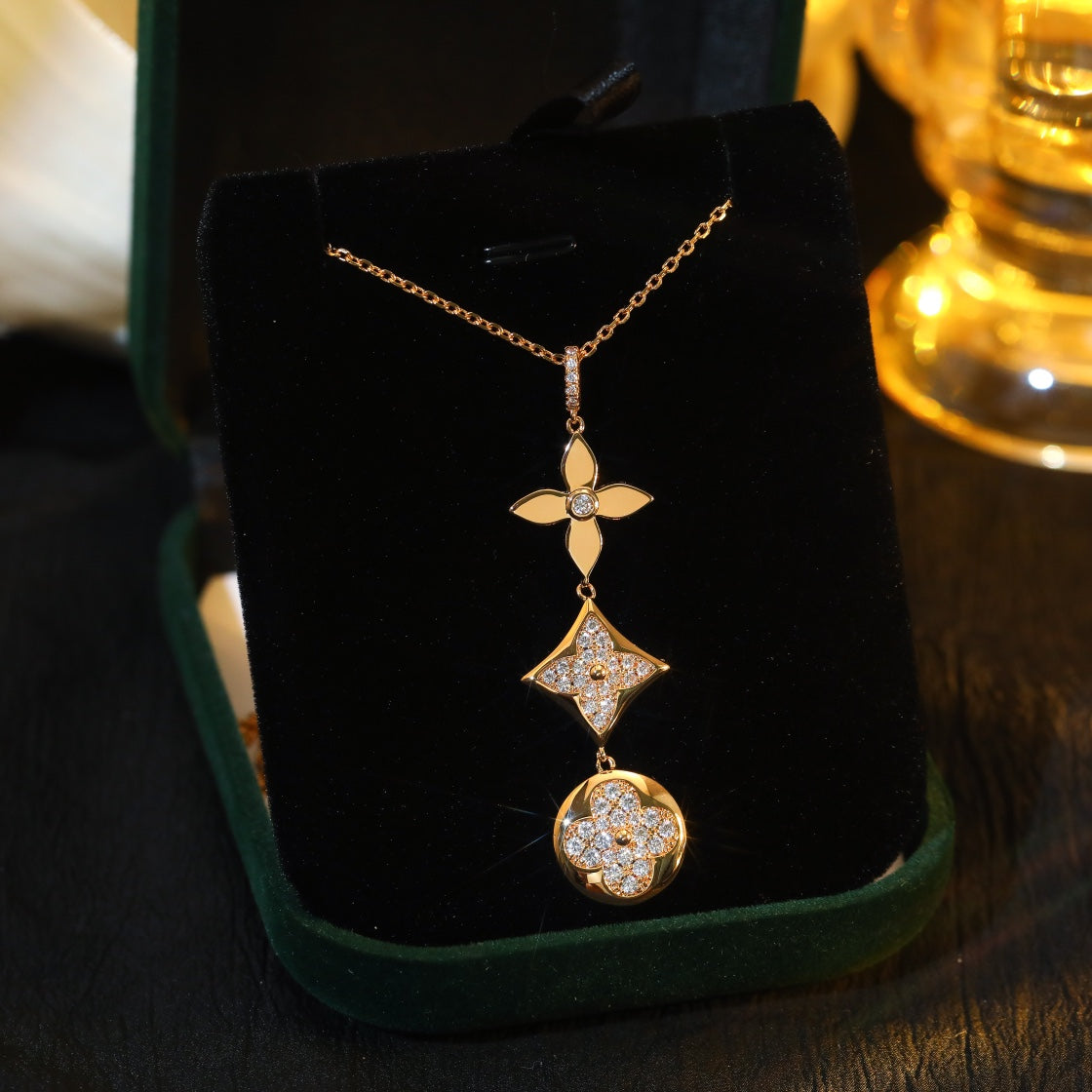 GlowSTAR AND SUN DIAMOND PINK GOLD NECKLACE
