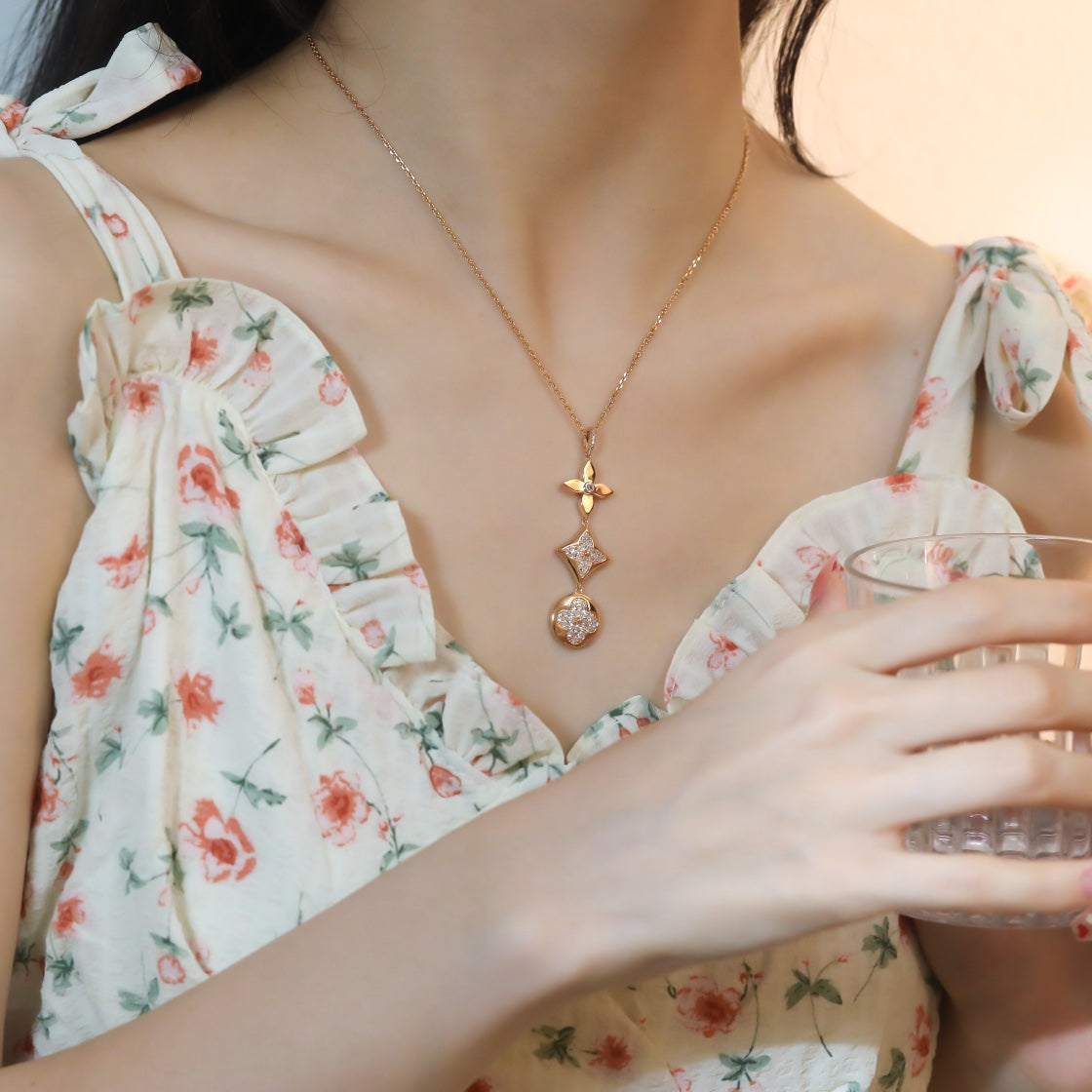 GlowSTAR AND SUN DIAMOND PINK GOLD NECKLACE