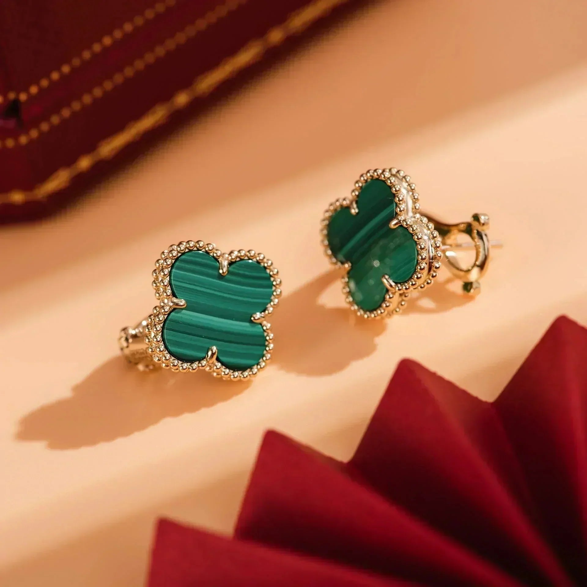 ¡®Glow¡¯CLOVER MEDIUM 1 MOTIFS MALACHITE  EARRINGS