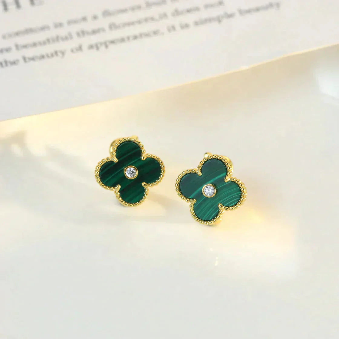 ¡®Glow¡¯CLOVER MEDIUM 1 MOTIFS MALACHITE DIAMOND EARRINGS