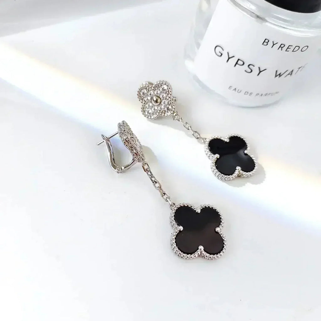 ¡®Glow¡¯CLOVER 2 MOTIFS  DIAMOND ONYX EARRINGS SILVER