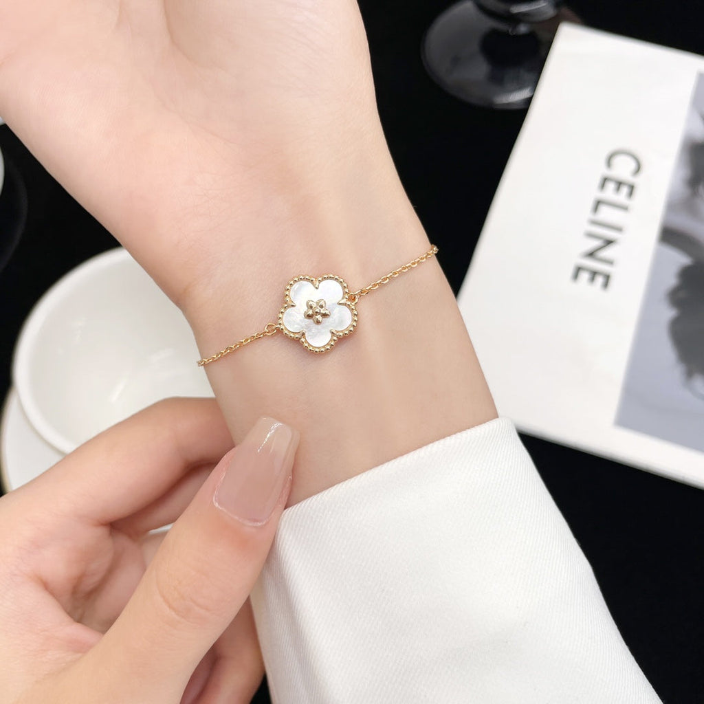 ¡®Glow¡¯LUCKY SPRING ROSE GOLD MOP BRACELET