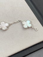 [Glow Jewelry]CLOVER WHITE PEARL MOP 5 MOTIF BRACELET COLLECTION