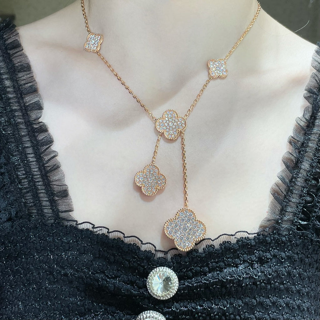 ¡®Glow¡¯CLOVER 6 MOTIF DIAMOND PAVED NECKLACE