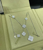¡®Glow¡¯CLOVER 6 MOTIF DIAMOND PAVED NECKLACE