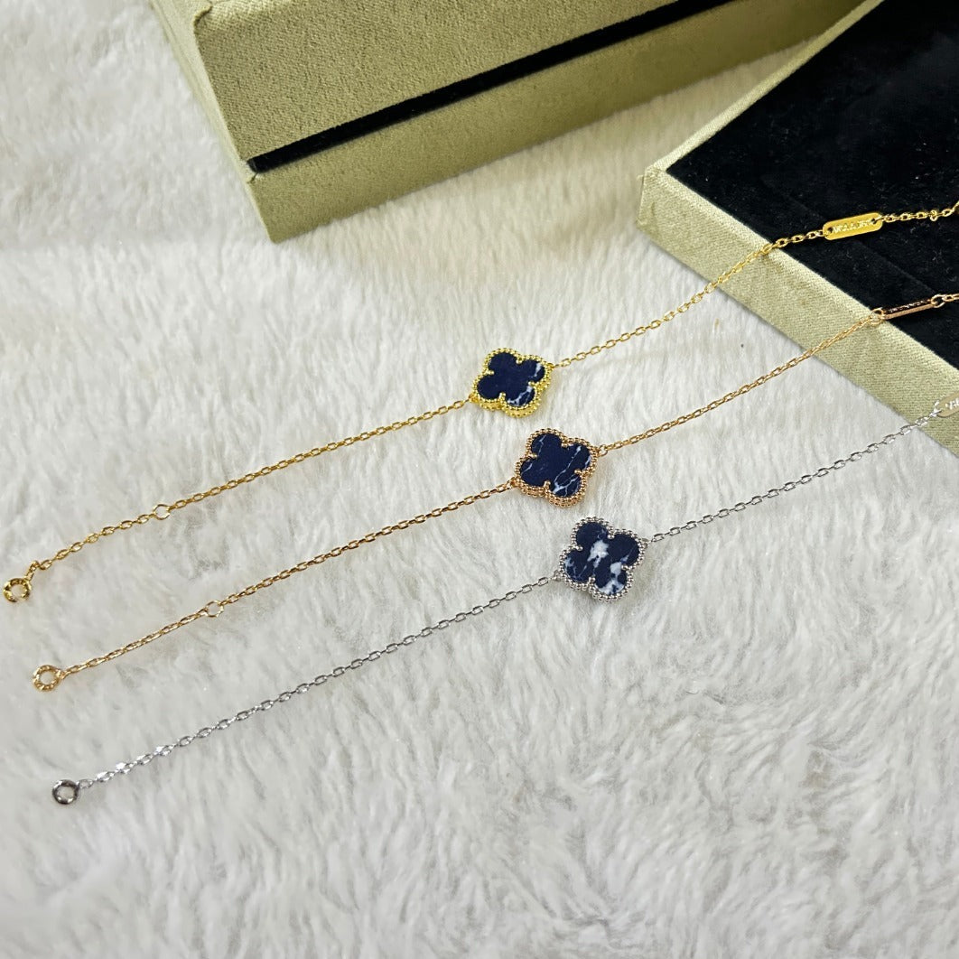 ¡®Glow¡¯CLOVER 1 MOTIF PIETERSITE BRACELET