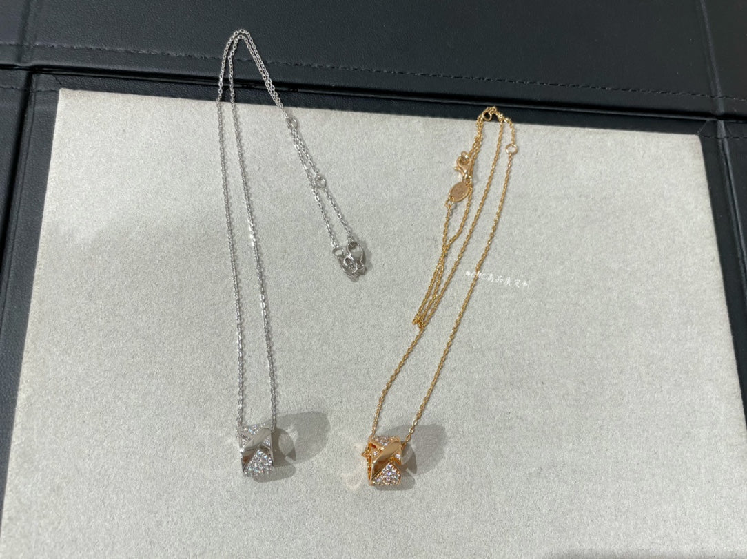 GlowLIENS EVIDENCE DIAMOND PAVED NECKLACE