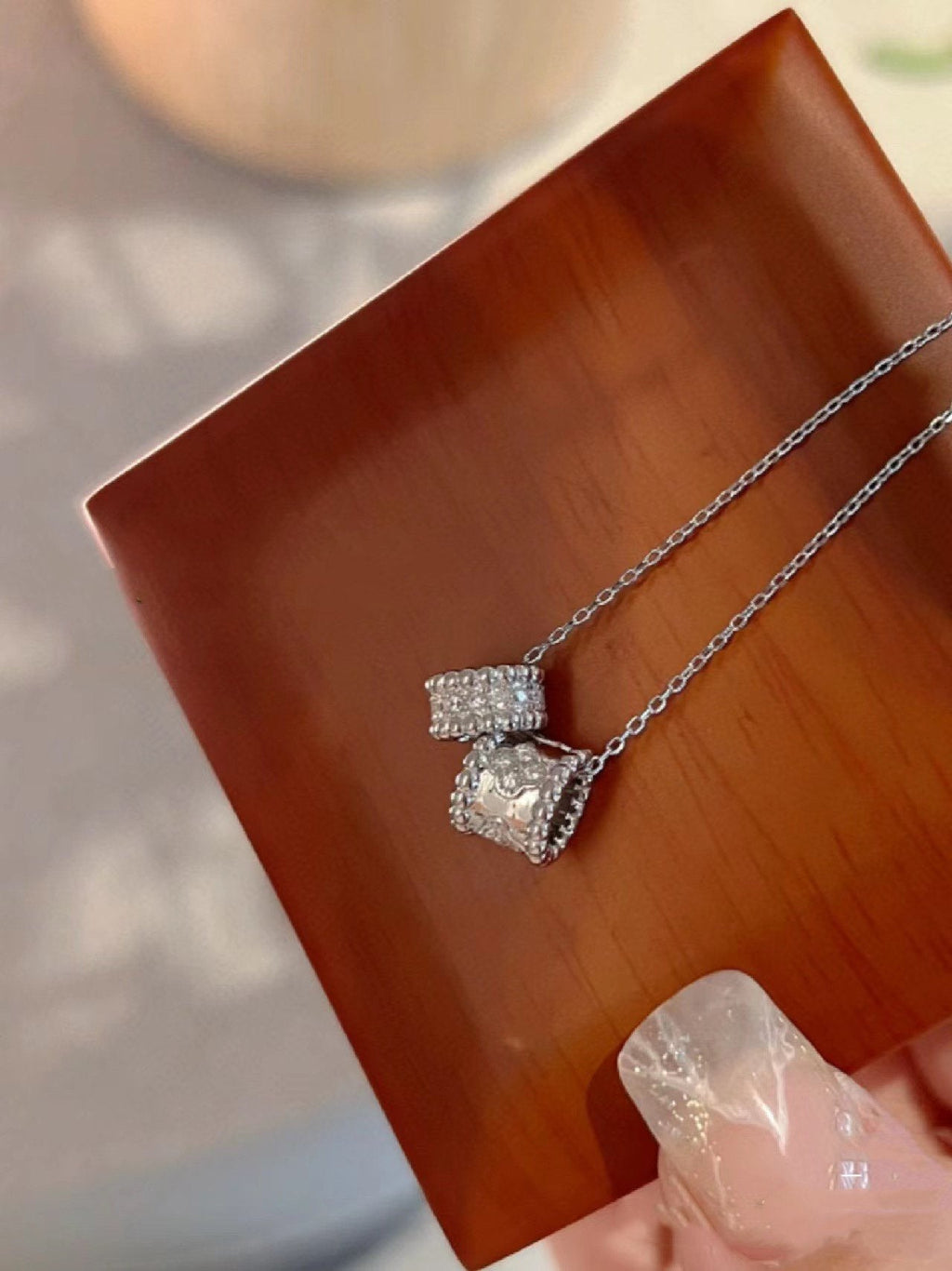 ¡®Glow¡¯PERLEE DOUBLE PENDANT SILVER DIAMOND NECKLACE