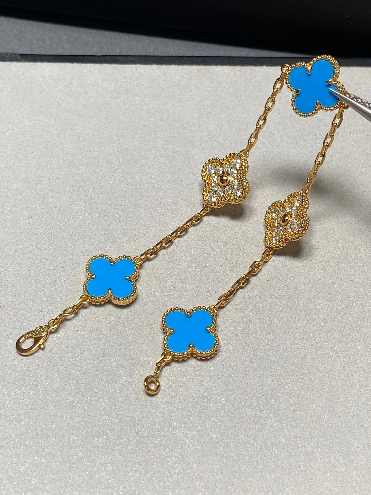 [Glow Jewelry] CLOVER 5 MOTIF BLUE AGATE BRACELET COLLECTION