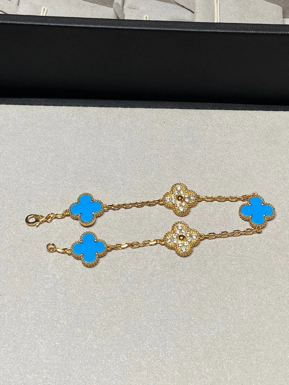 [Glow]New  CLOVER 5 MOTIF BLUE AGATE BRACELET COLLECTION