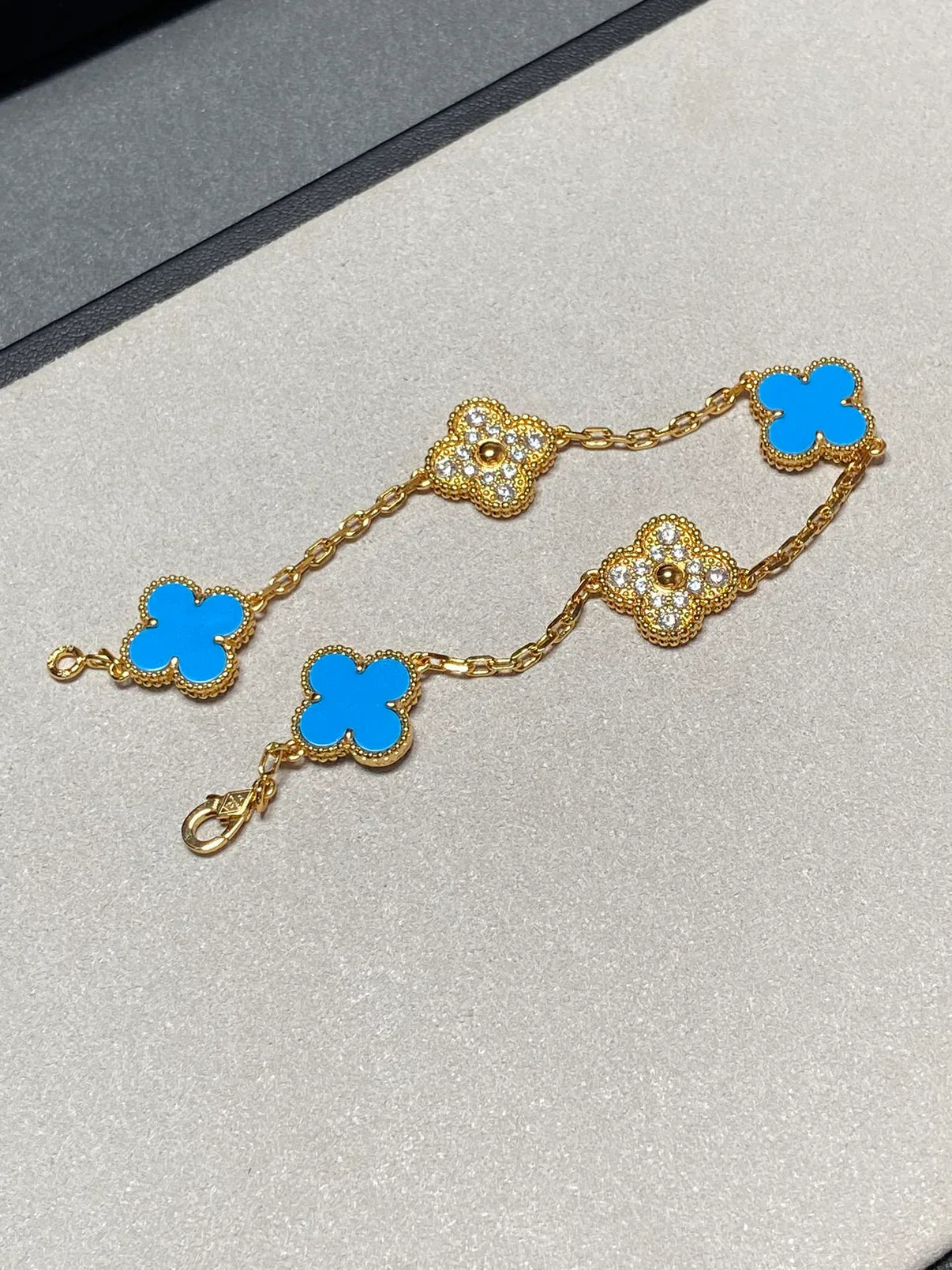 [Glow]New  CLOVER 5 MOTIF BLUE AGATE BRACELET COLLECTION