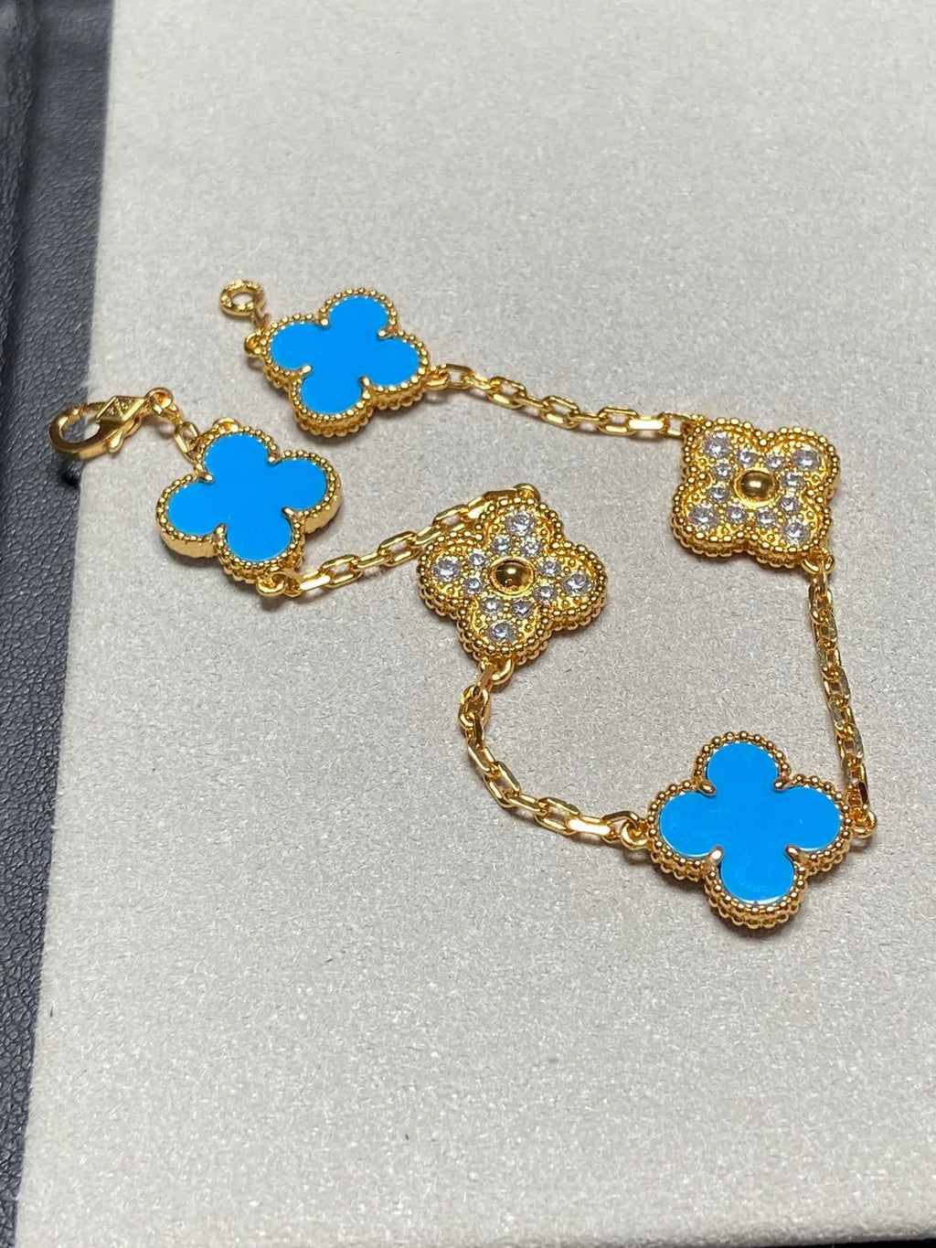 [Glow]New  CLOVER 5 MOTIF BLUE AGATE BRACELET COLLECTION