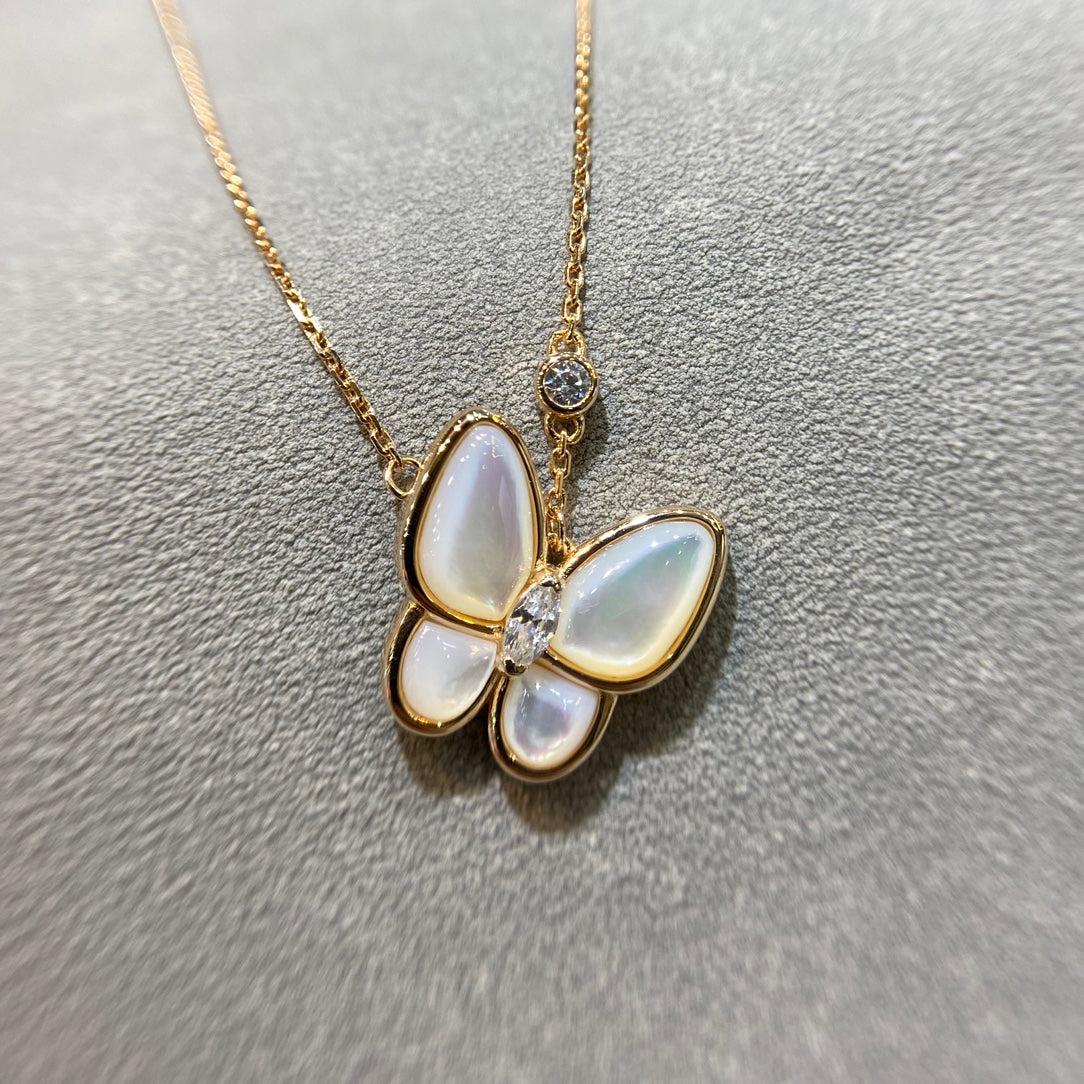 ¡®Glow¡¯BUTTERFLY MOP DIAMOND NECKLACE