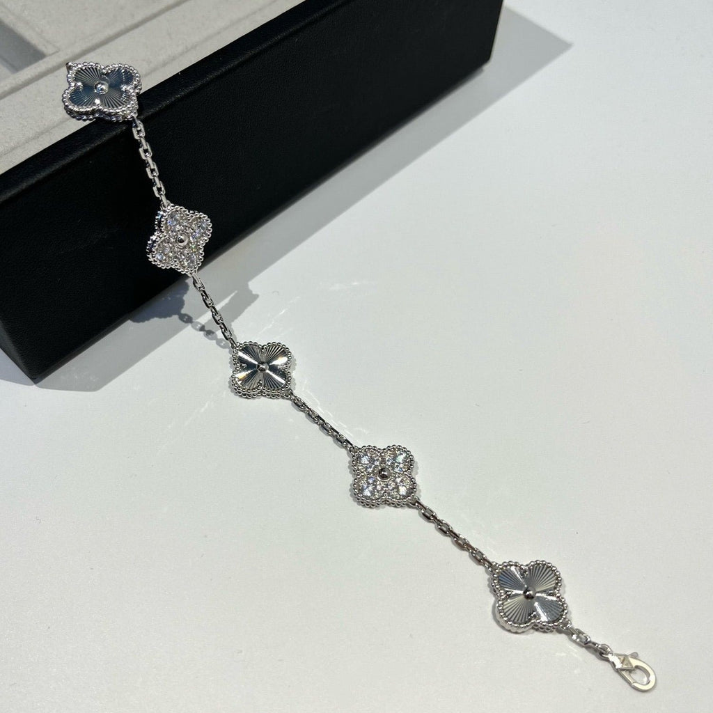 [Glow Jewelry] CLOVER 5 MOTIF LASER BRACELET COLLECTION