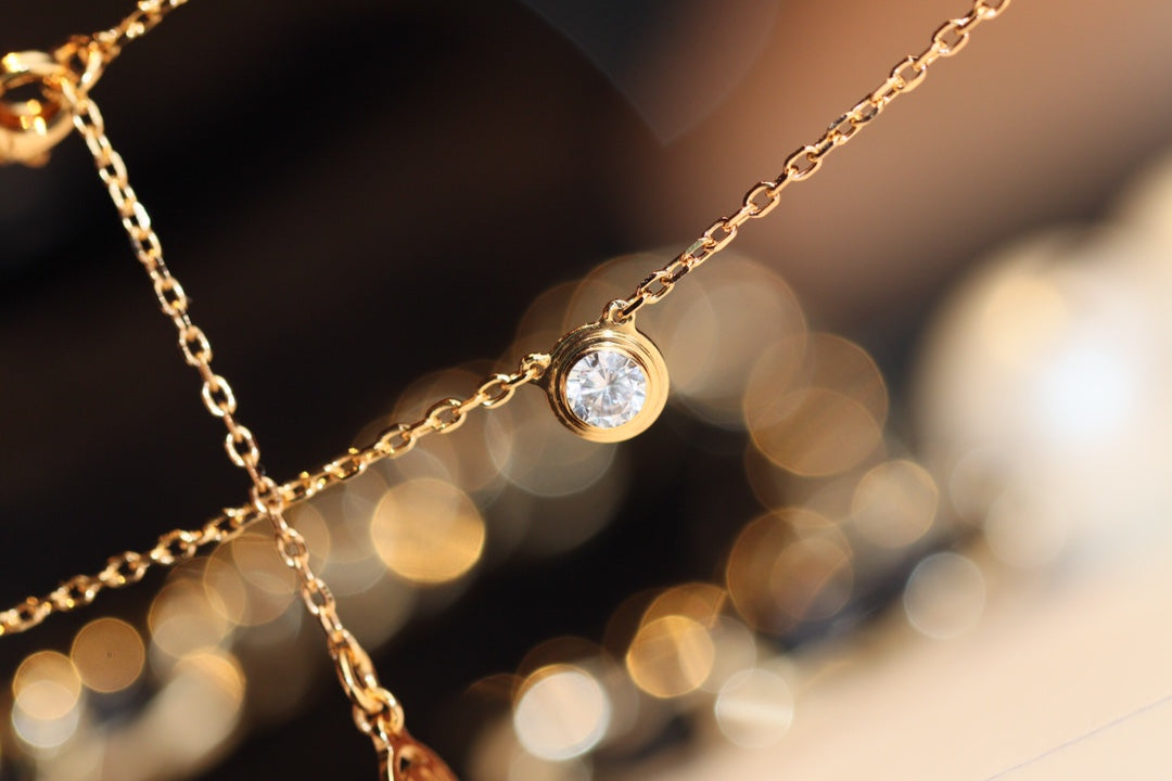 GlowDAMOUR DIAMOND NECKLACE