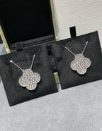 ¡®Glow¡¯CLOVER 25MM LARGE PENDANT DIAMOND PAVED SILVER NECKLACE