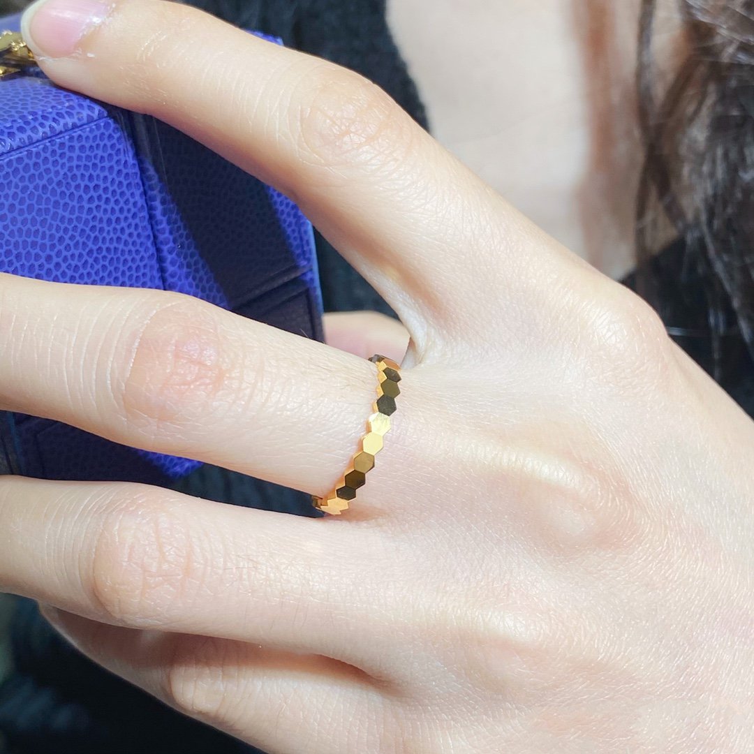 GlowBEE LOVE SMALL RING