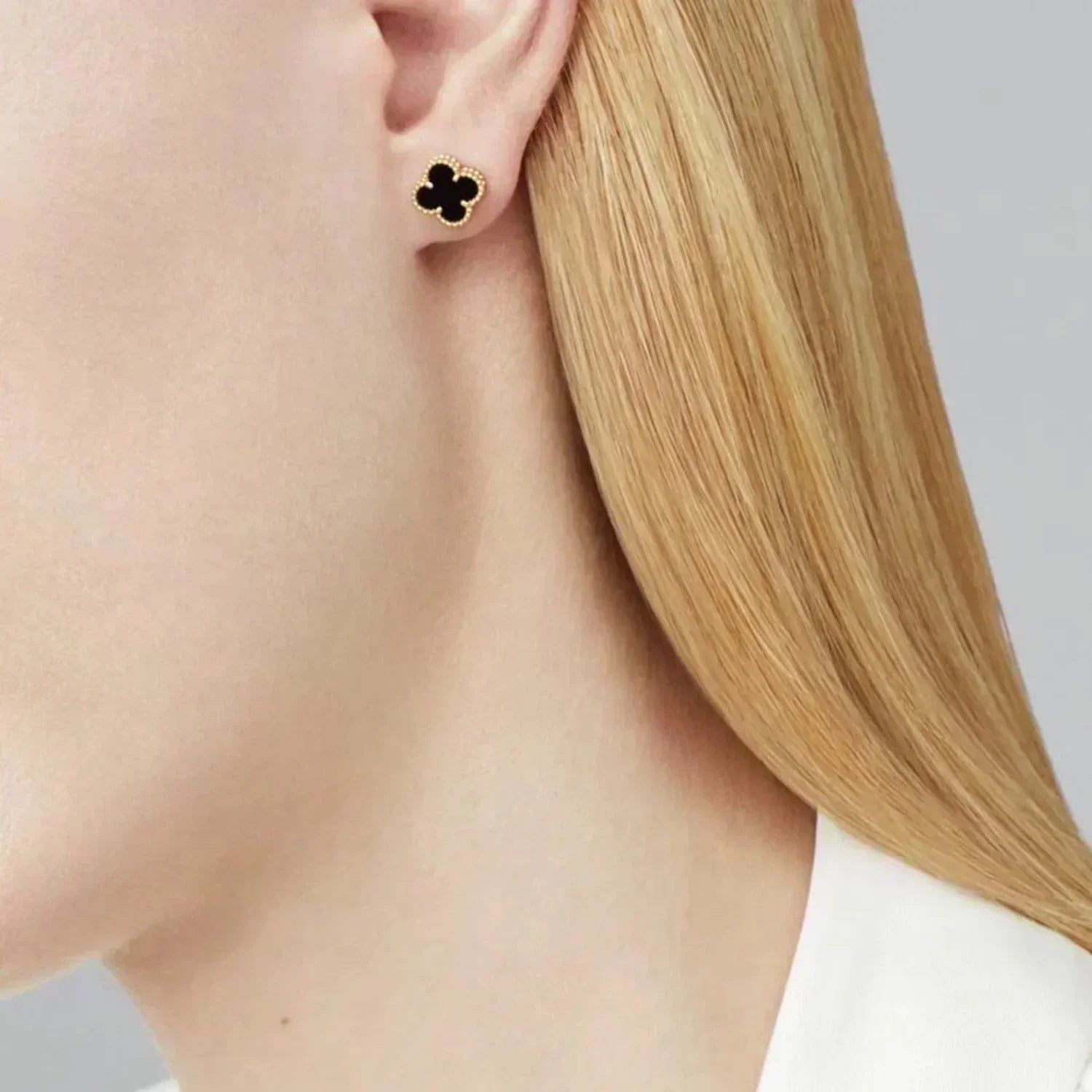 ¡®Glow¡¯CLOVER MINI 9.5MM BLACK MOP EARRINGS