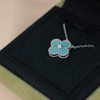 ¡®Glow¡¯CLOVER 15MM DIAMOND SVRES PORCELAIN  NECKLACE SILVER