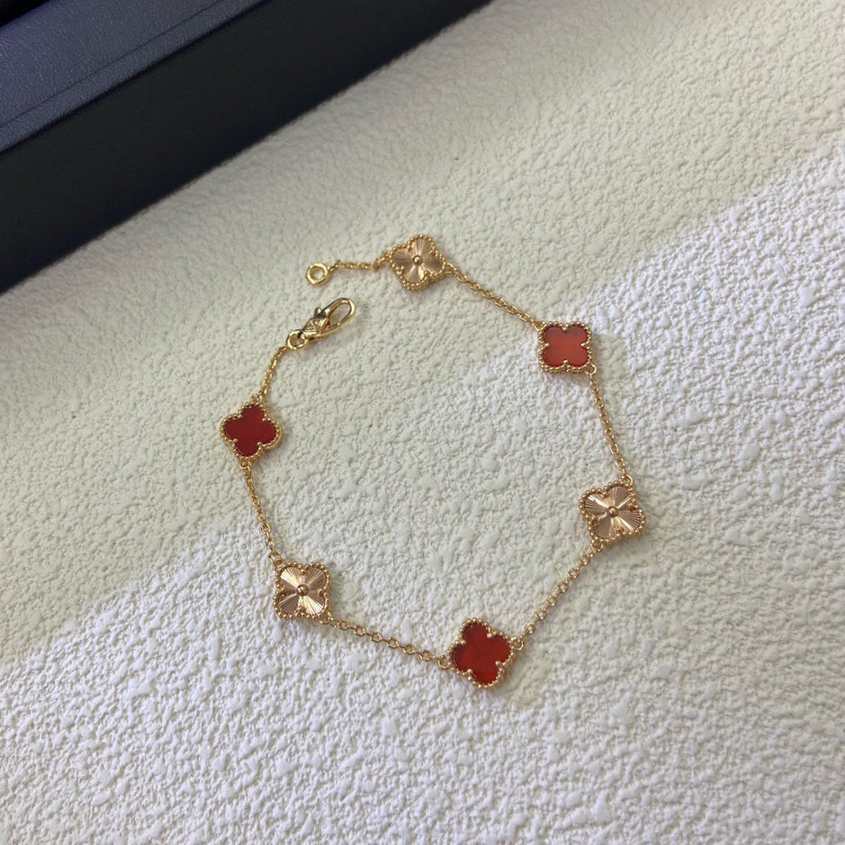 [¡®Glow¡¯]CLOVER 6 MOTIF RED AGATE LASER BRACELET