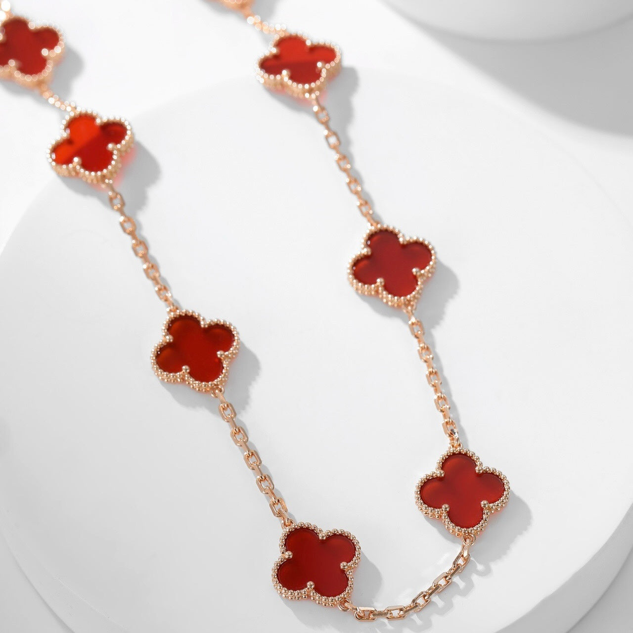 ¡®Glow¡¯CLOVER 10 MOTIFS CARNELIAN NECKLACE