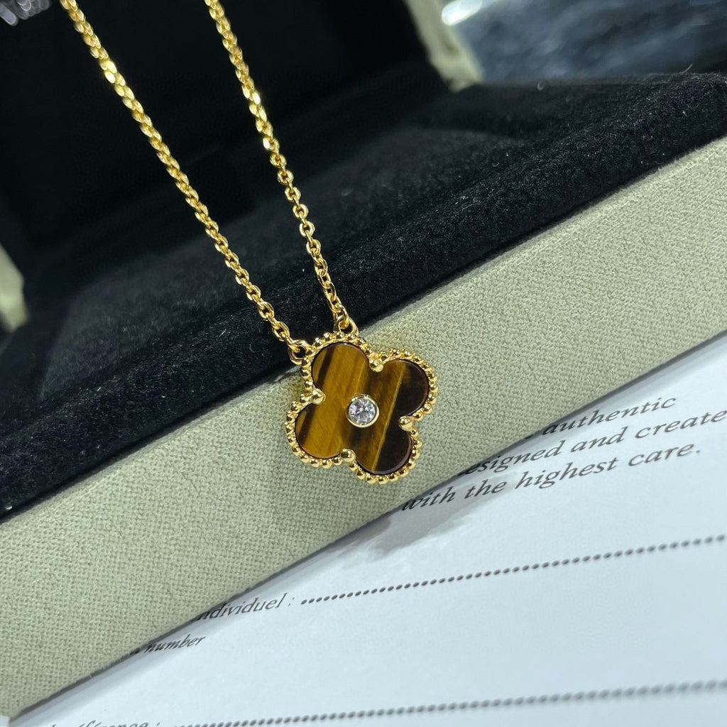 ¡®Glow¡¯CLOVER 15MM DIAMOND AND YELLOW TIGER'S EYE AGATE necklace
