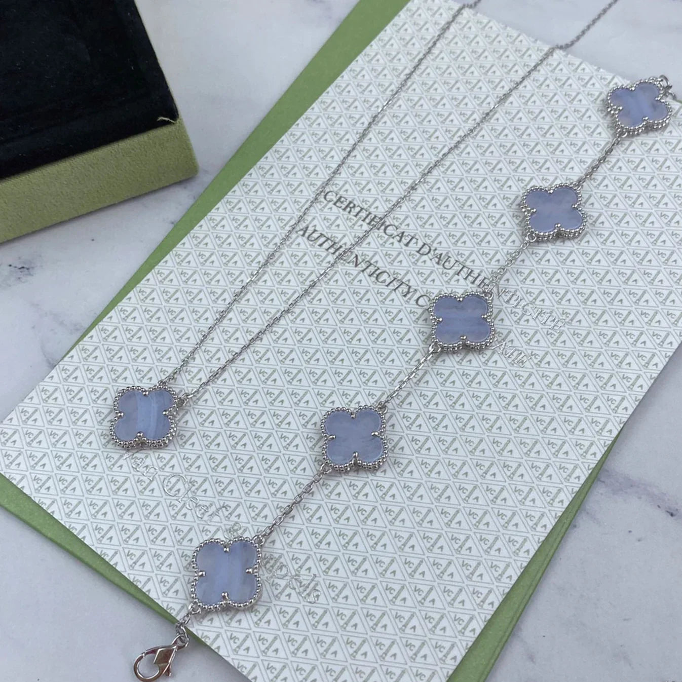 [Glow]New  CLOVER 5 MOTIF PURPLE CHALCEDONY BRACELET COLLECTION