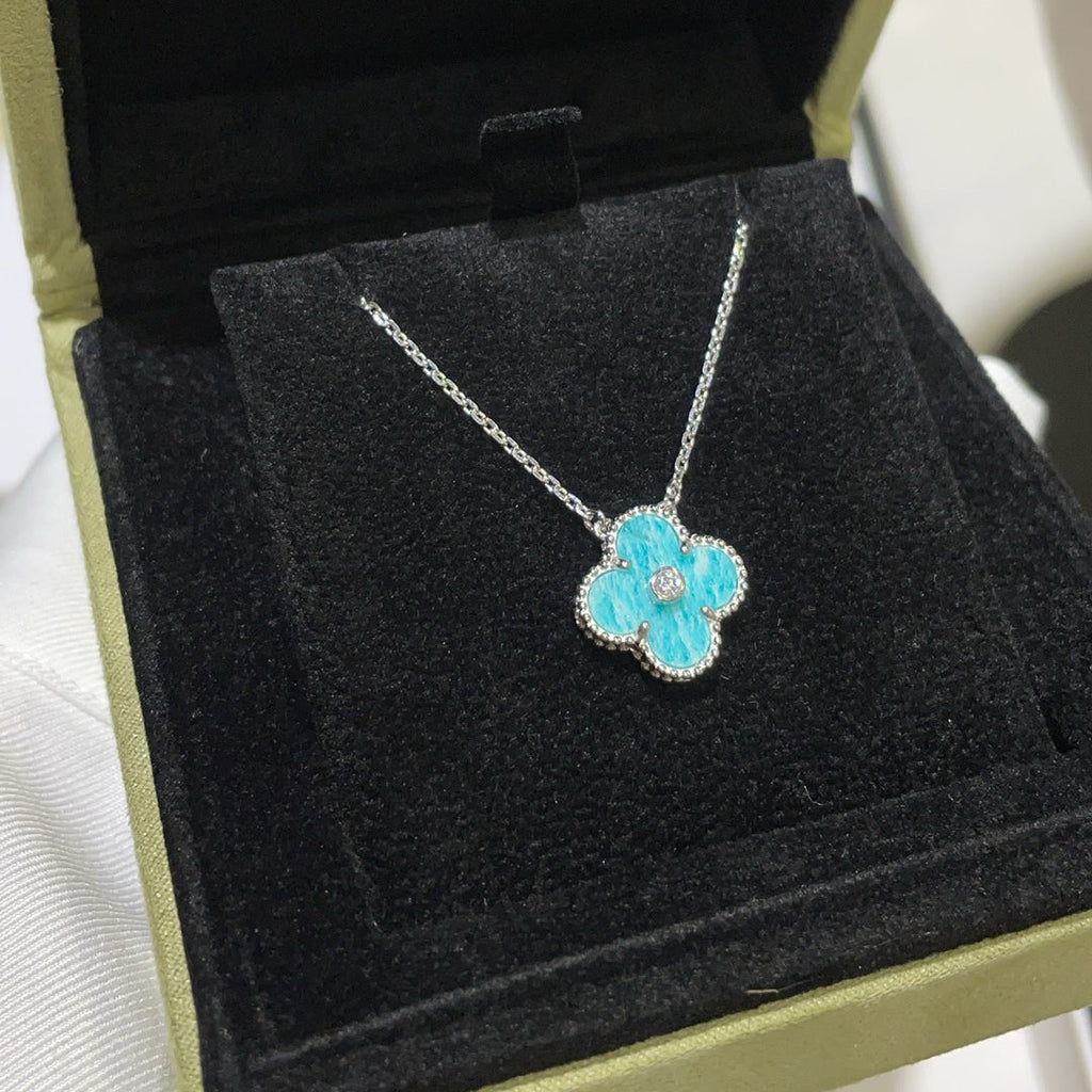 ¡®Glow¡¯CLOVER 15MM DIAMOND SVRES PORCELAIN  NECKLACE SILVER