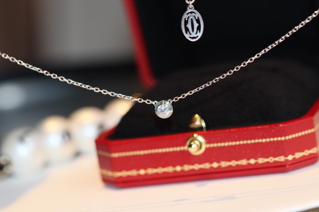 GlowDAMOUR DIAMOND NECKLACE