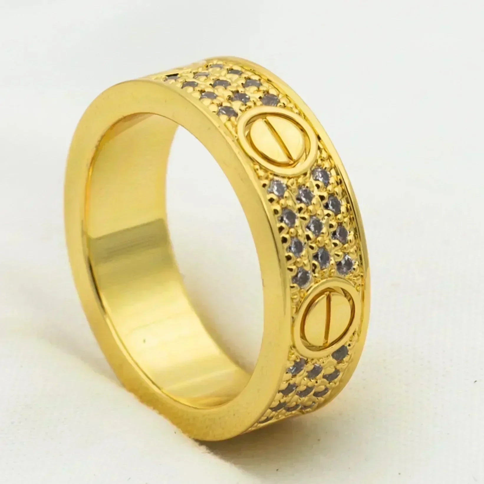 GlowLOVE RING 5.5MM DIAMONDS PAVED