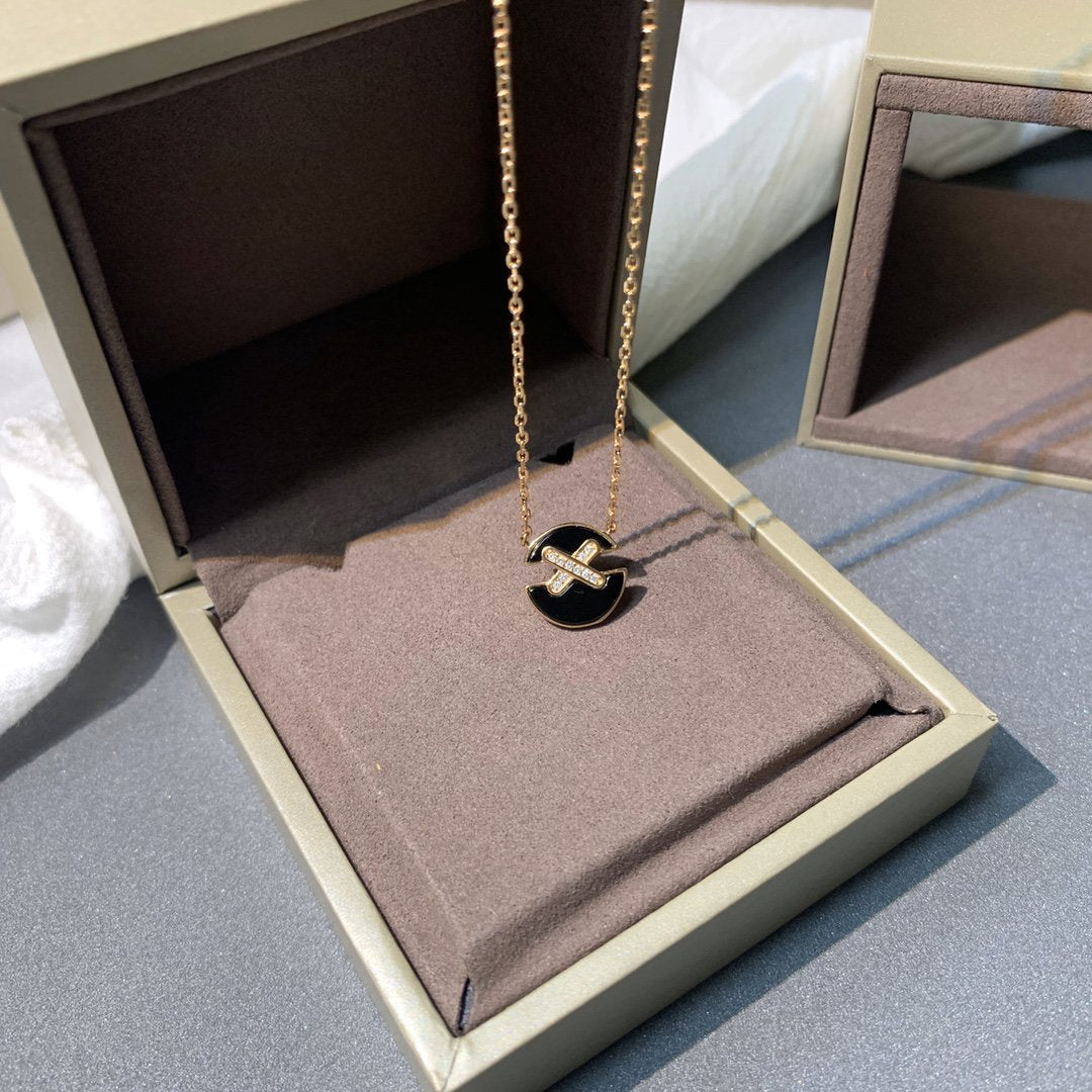 GlowJEUX DE PINK GOLD DIAMOND NECKLACE