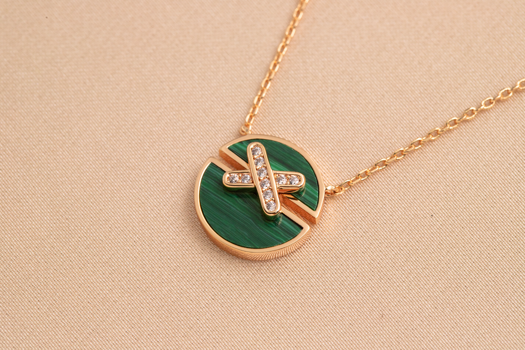 GlowJEUX DE PINK GOLD DIAMOND NECKLACE