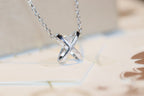 GlowJEUX DE DIAMOND NECKLACE