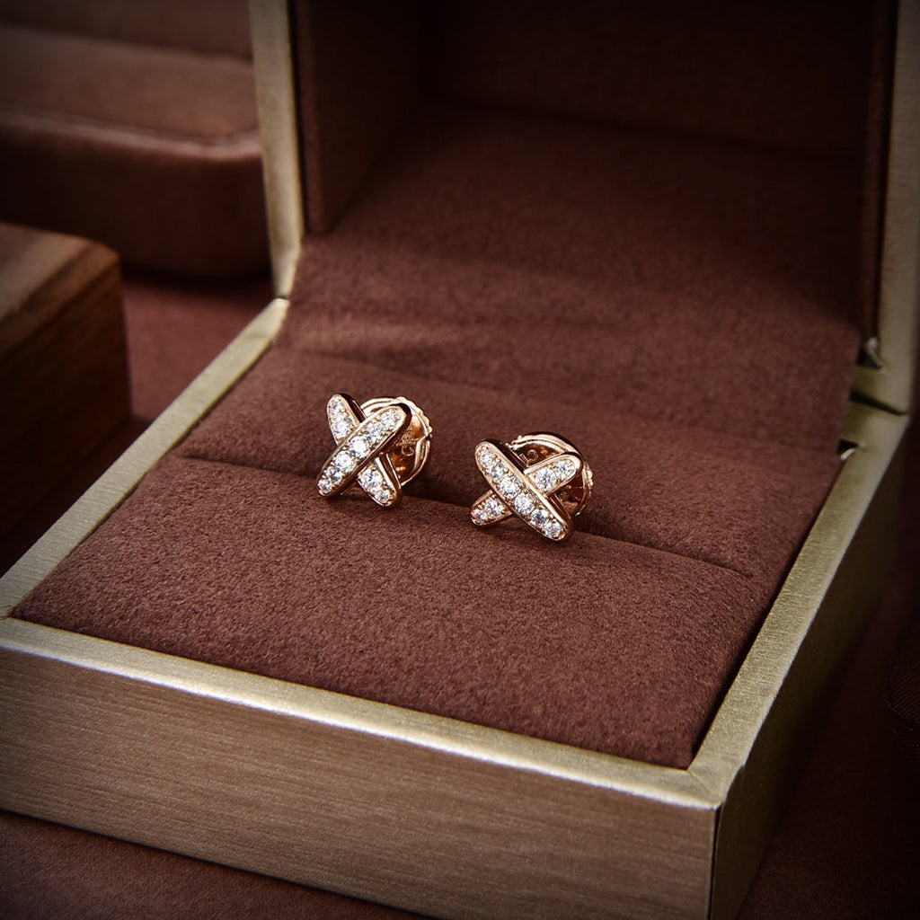 GlowJEUX DE GOLD DIAMOND EARRINGS
