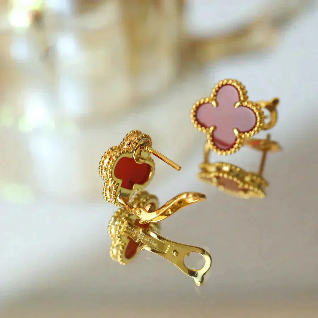 ¡®Glow¡¯CLOVER MEDIUM 1 MOTIFS CARNELIAN  EARRINGS