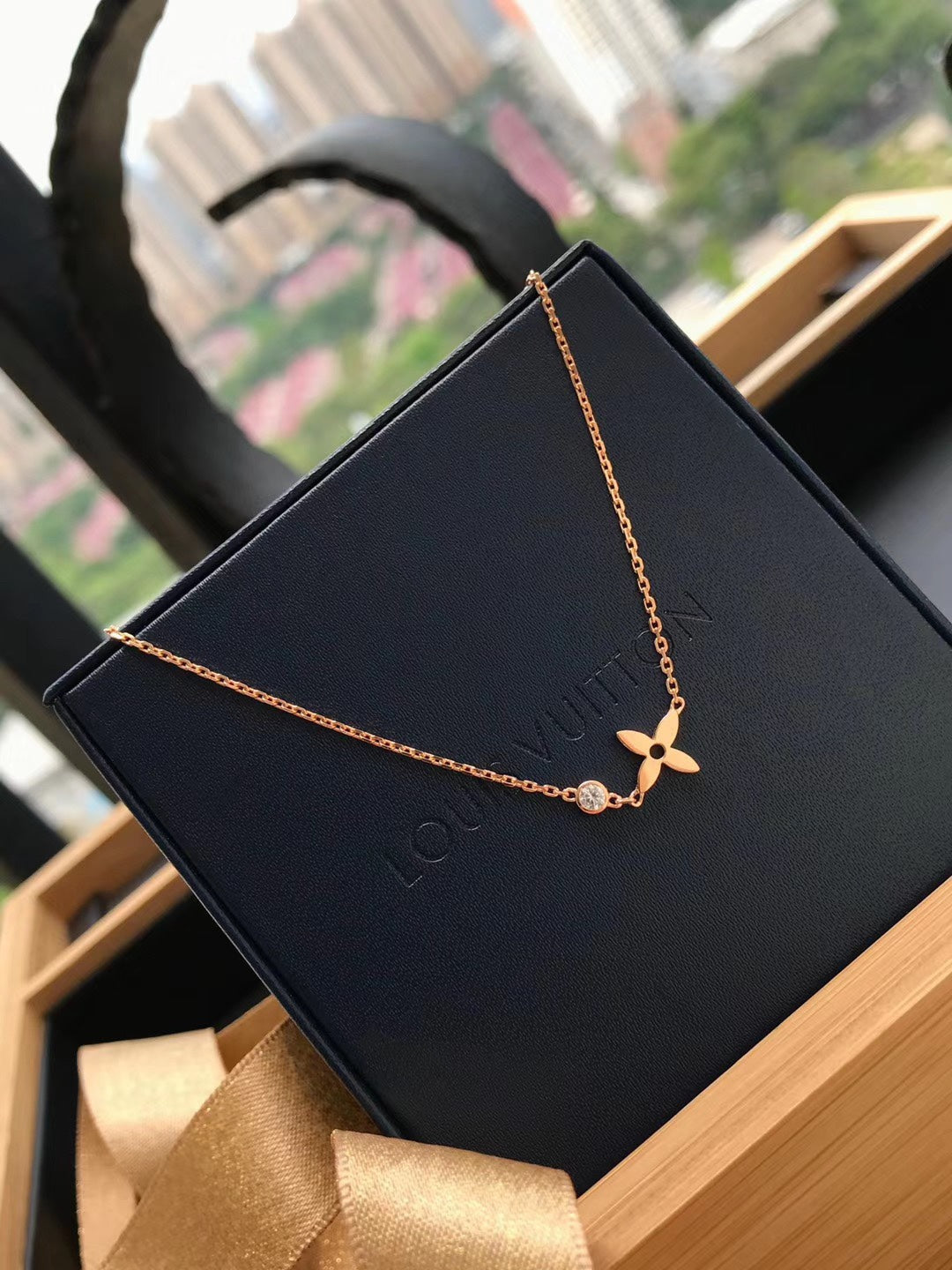 GlowBLOSSOM PENDANT PINK GOLD AND DIAMOND